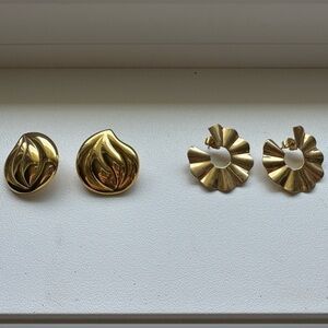 Vintage 1980’s Gold Colored Wavy Hoop & Teardrop Earrings (set of 2)